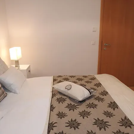 Haus Christine By Isa Agentur Διαμέρισμα Bad Kleinkirchheim